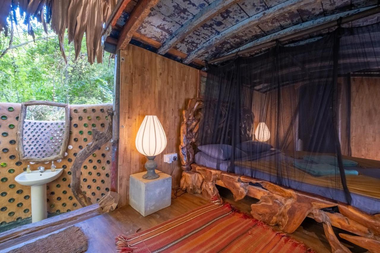Banyan Camp Villa Hambegamuwa Kültér fotó