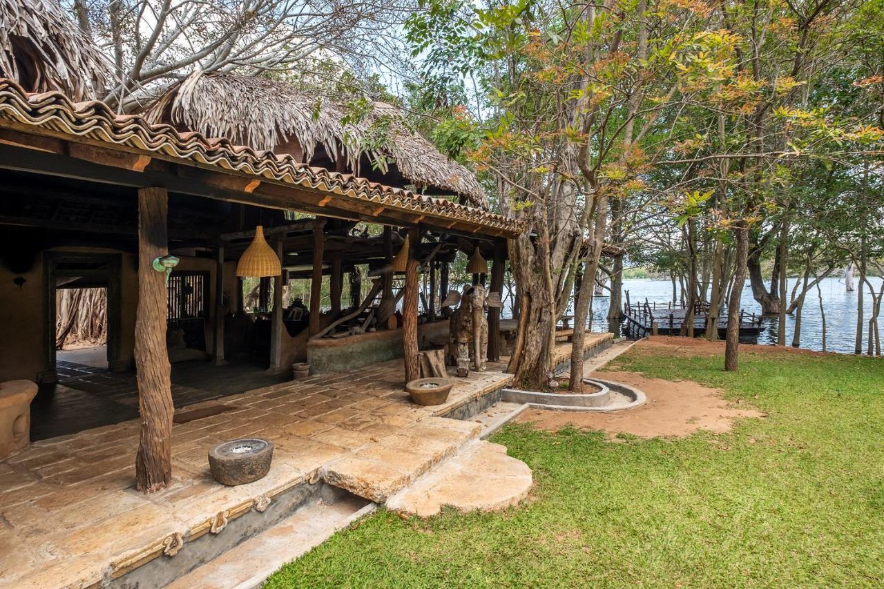 Banyan Camp Villa Hambegamuwa Kültér fotó
