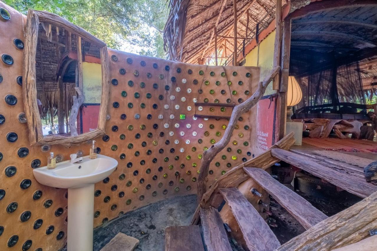 Banyan Camp Villa Hambegamuwa Kültér fotó