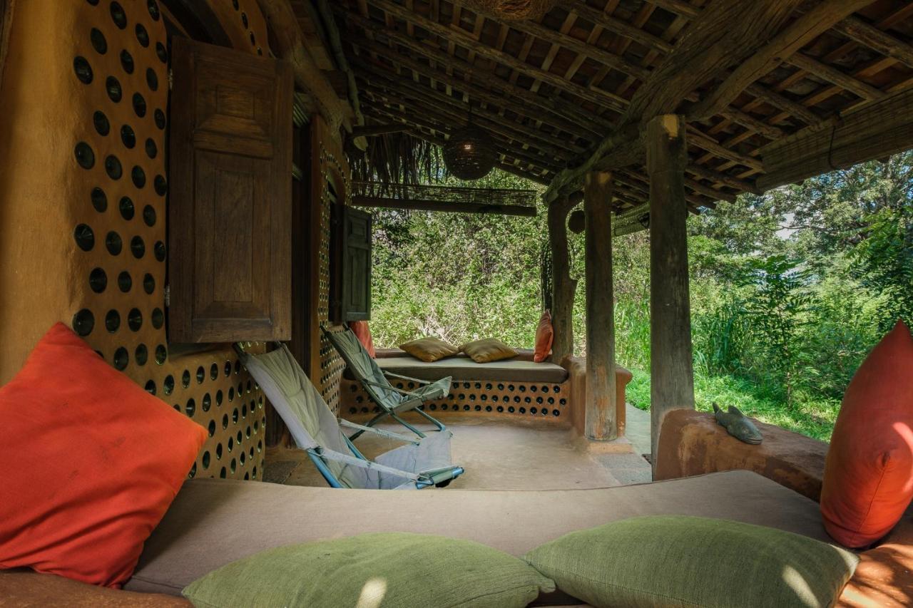 Banyan Camp Villa Hambegamuwa Kültér fotó